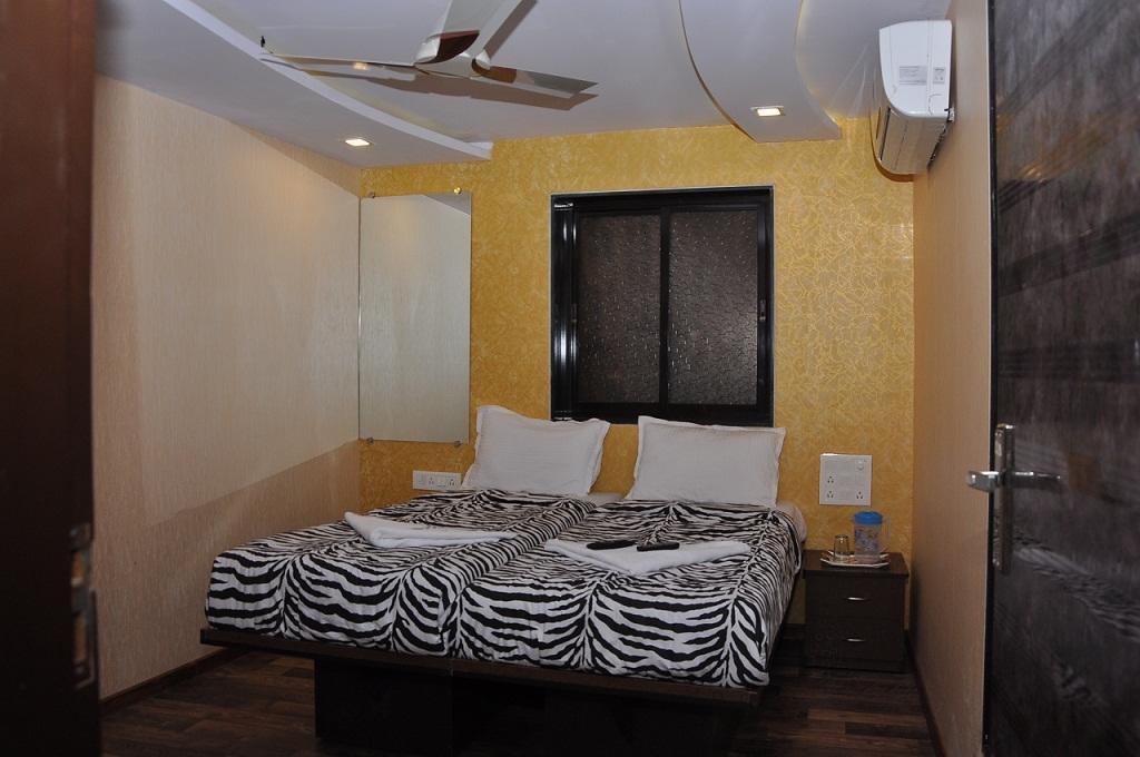Hotel O Grand Inn Мумбай Екстериор снимка